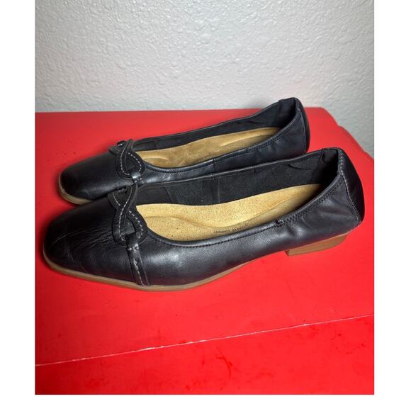 Clarks Collection Ultimate Comfort Black Leather Flats size 11 M - Picture 4 of 8